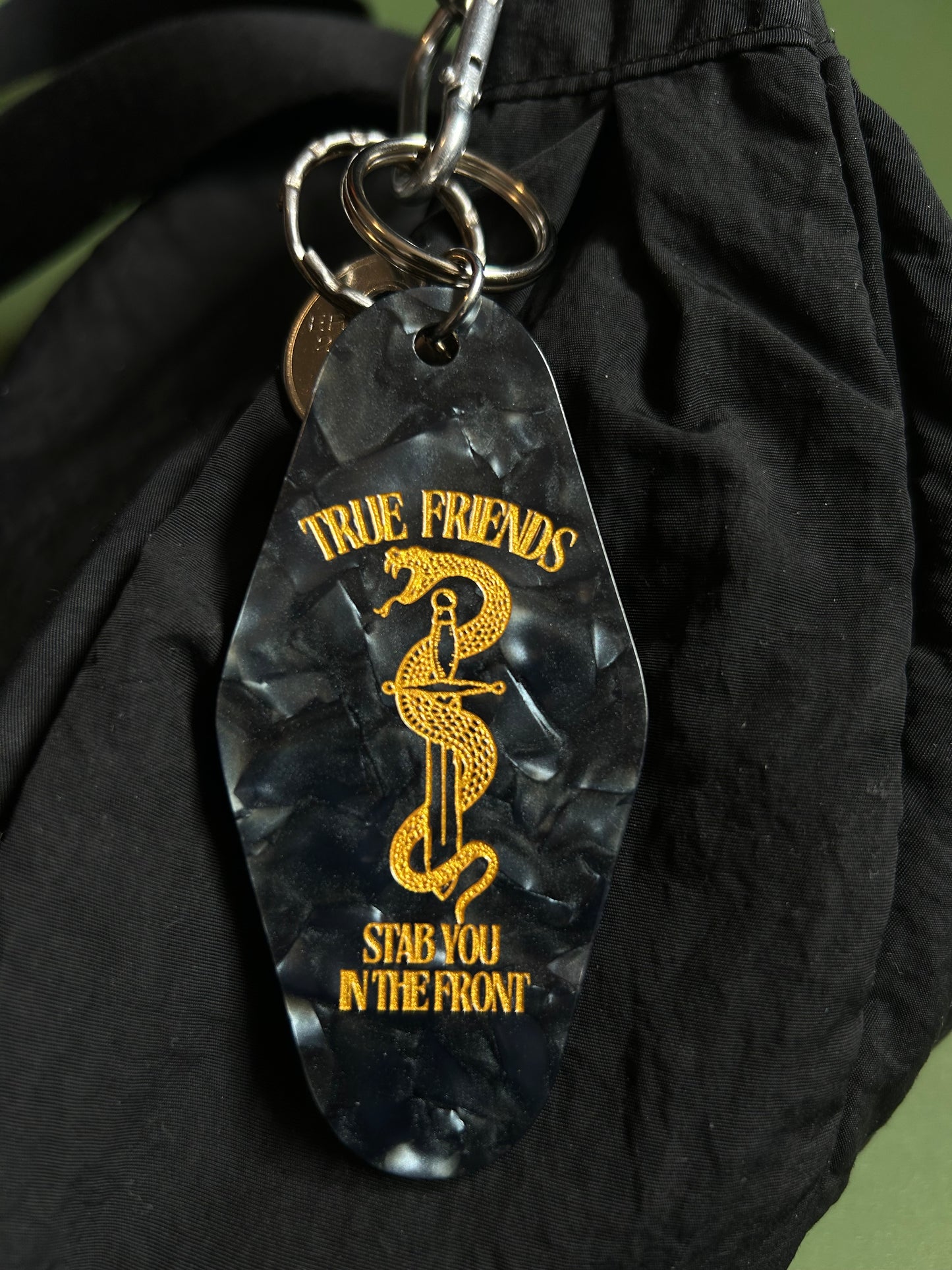 TRUE FRIENDS motel keyring