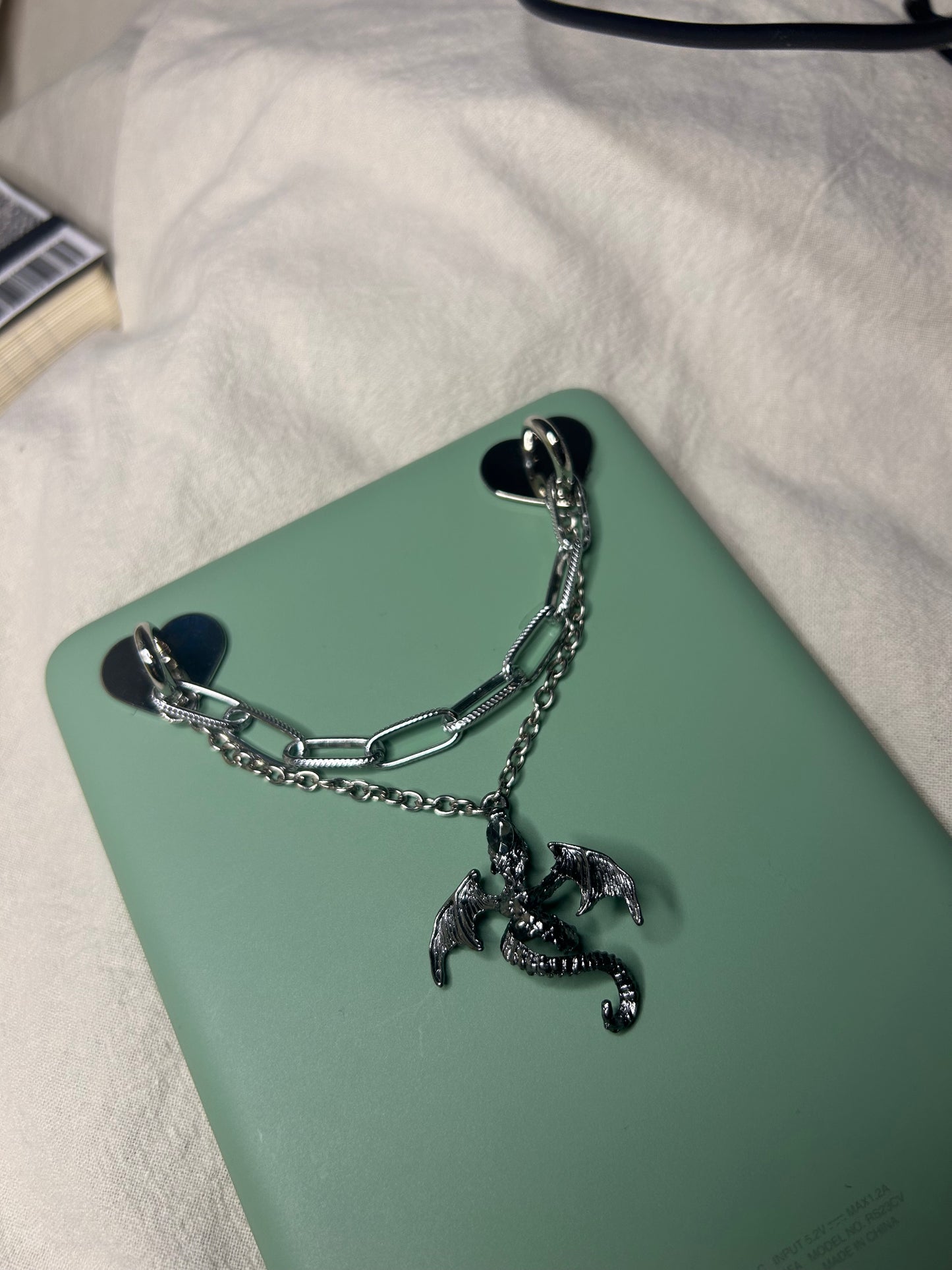Black dragon chain