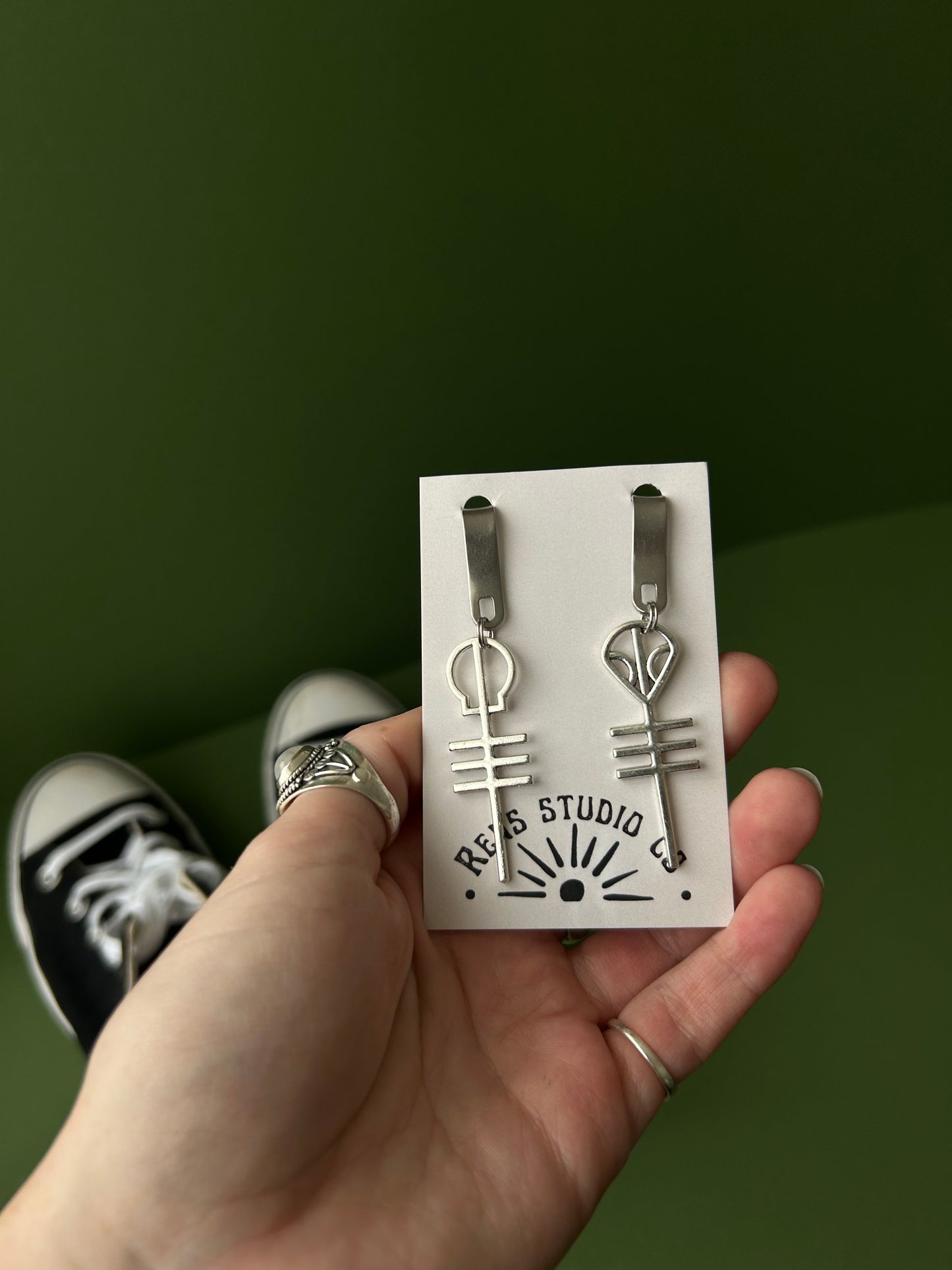 Pre order Tøp shoe charms