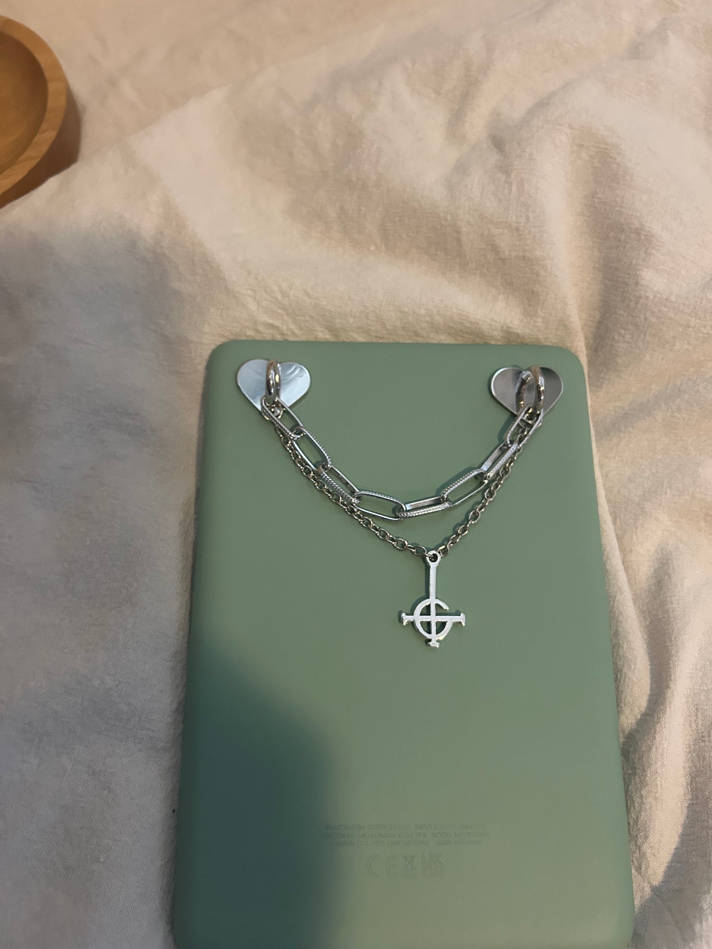 Grucifix chain