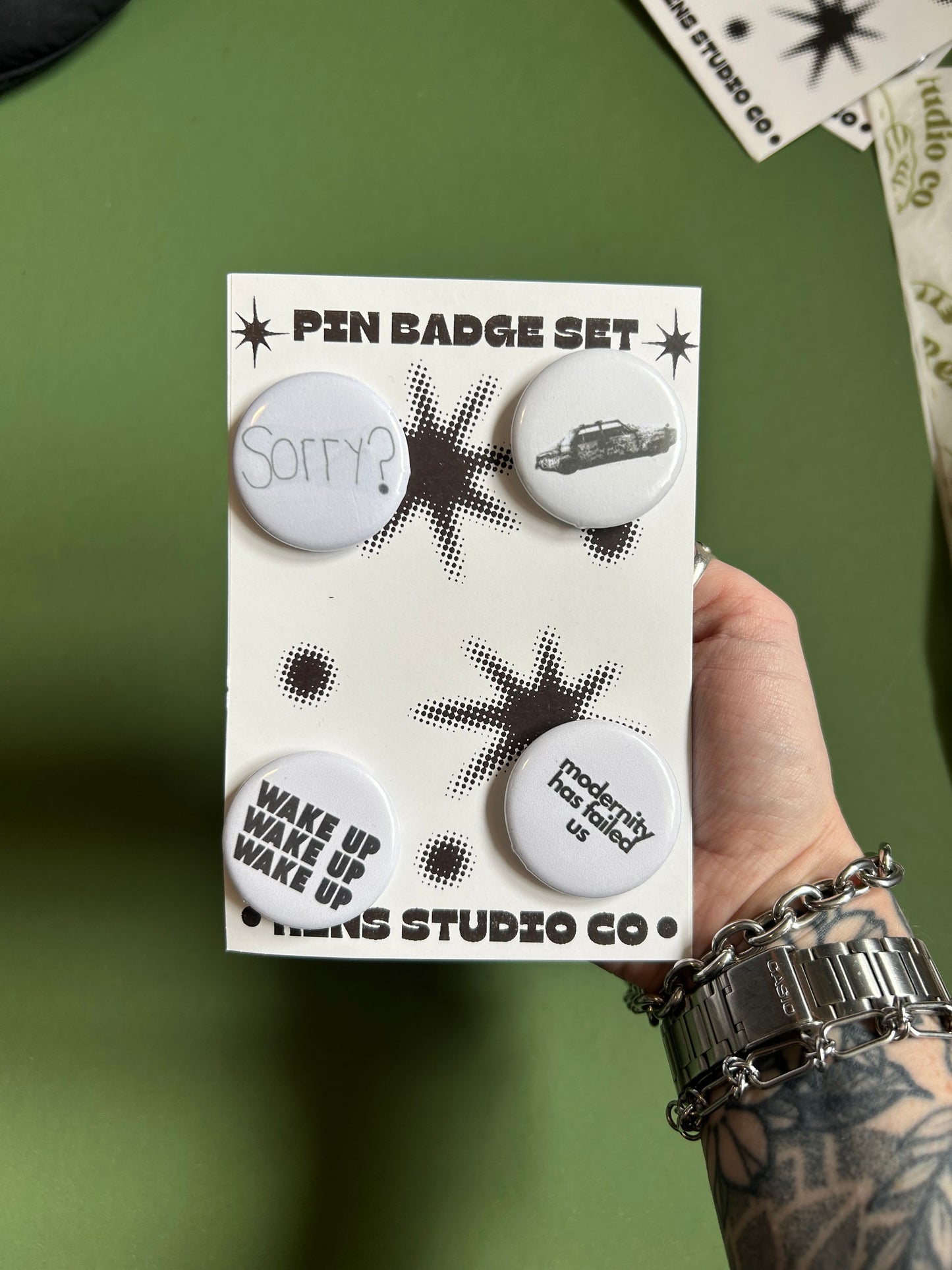 BADGE SET SORRY?