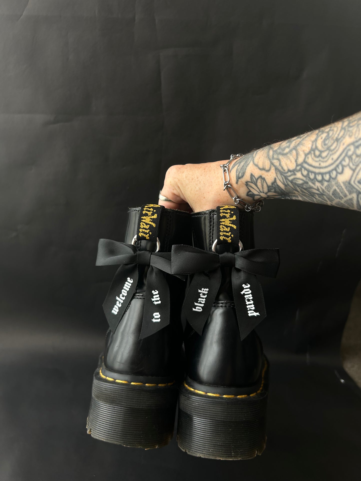 Parade boot bows