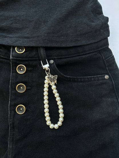 Guts pearl keychain