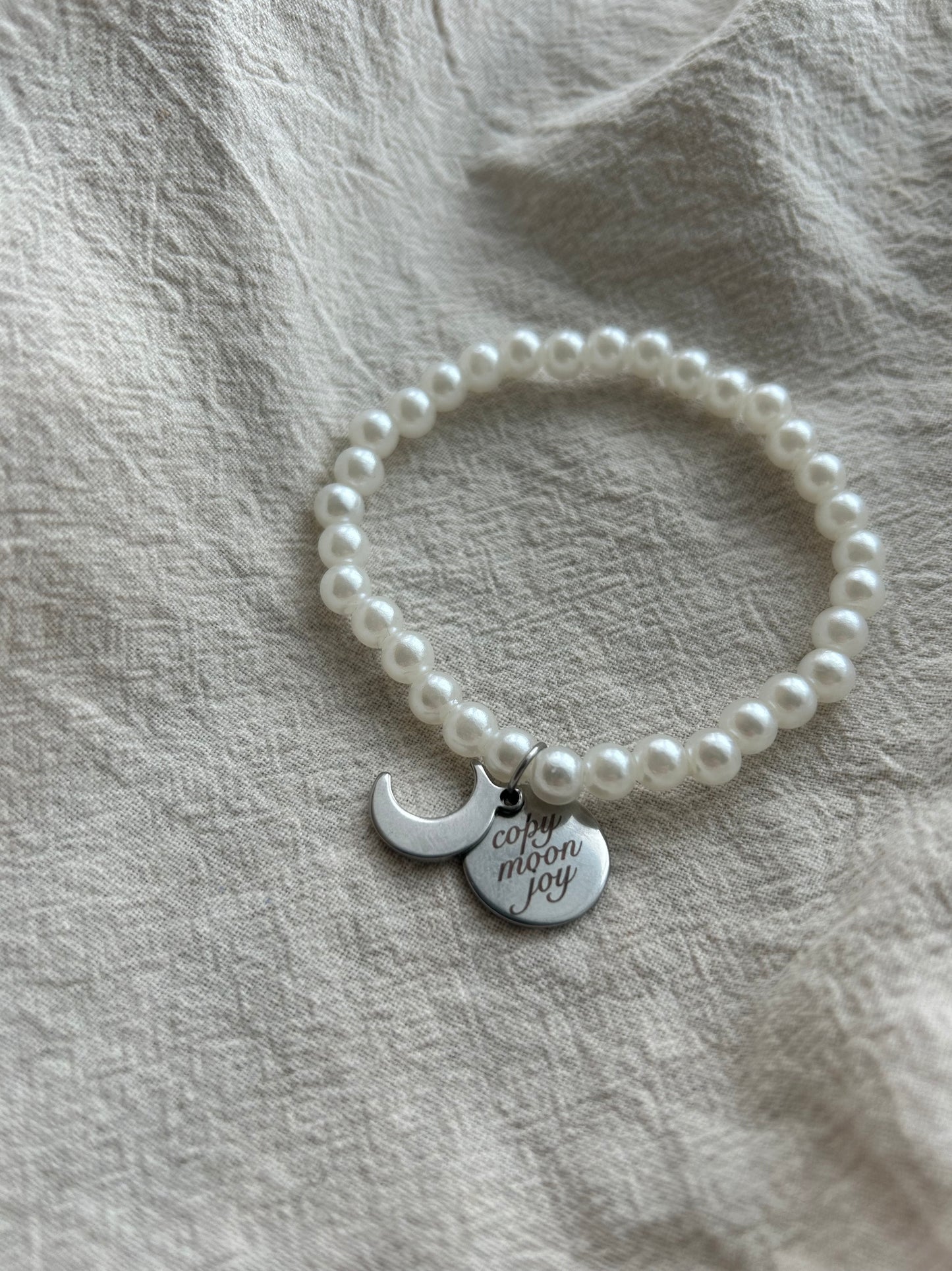 Moon joy pearl bracelet