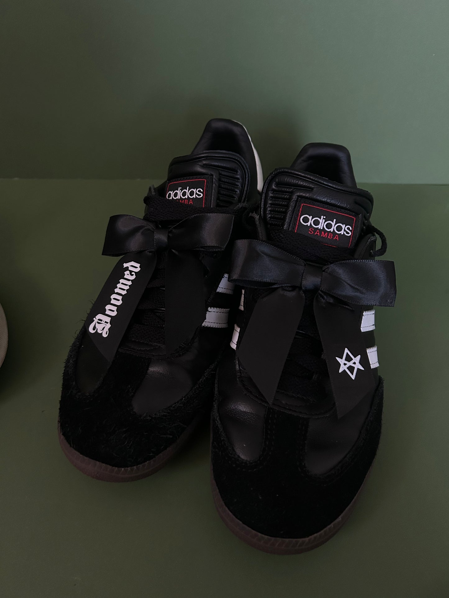 Doomed Trainer bows