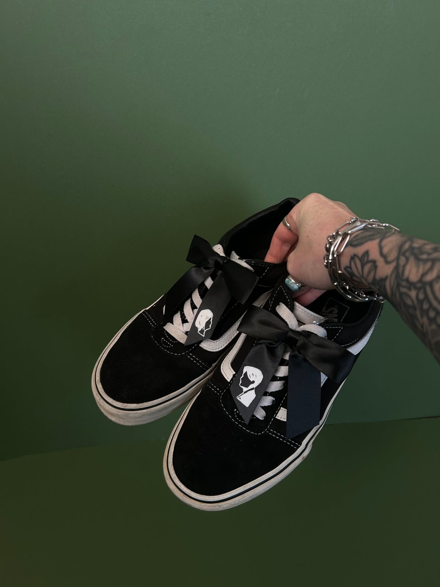 Revenge Trainer bows