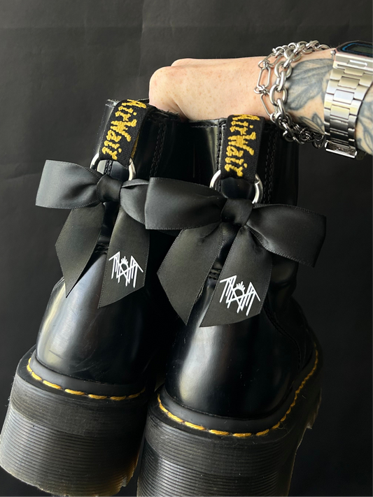 Vessel Bow boot charms