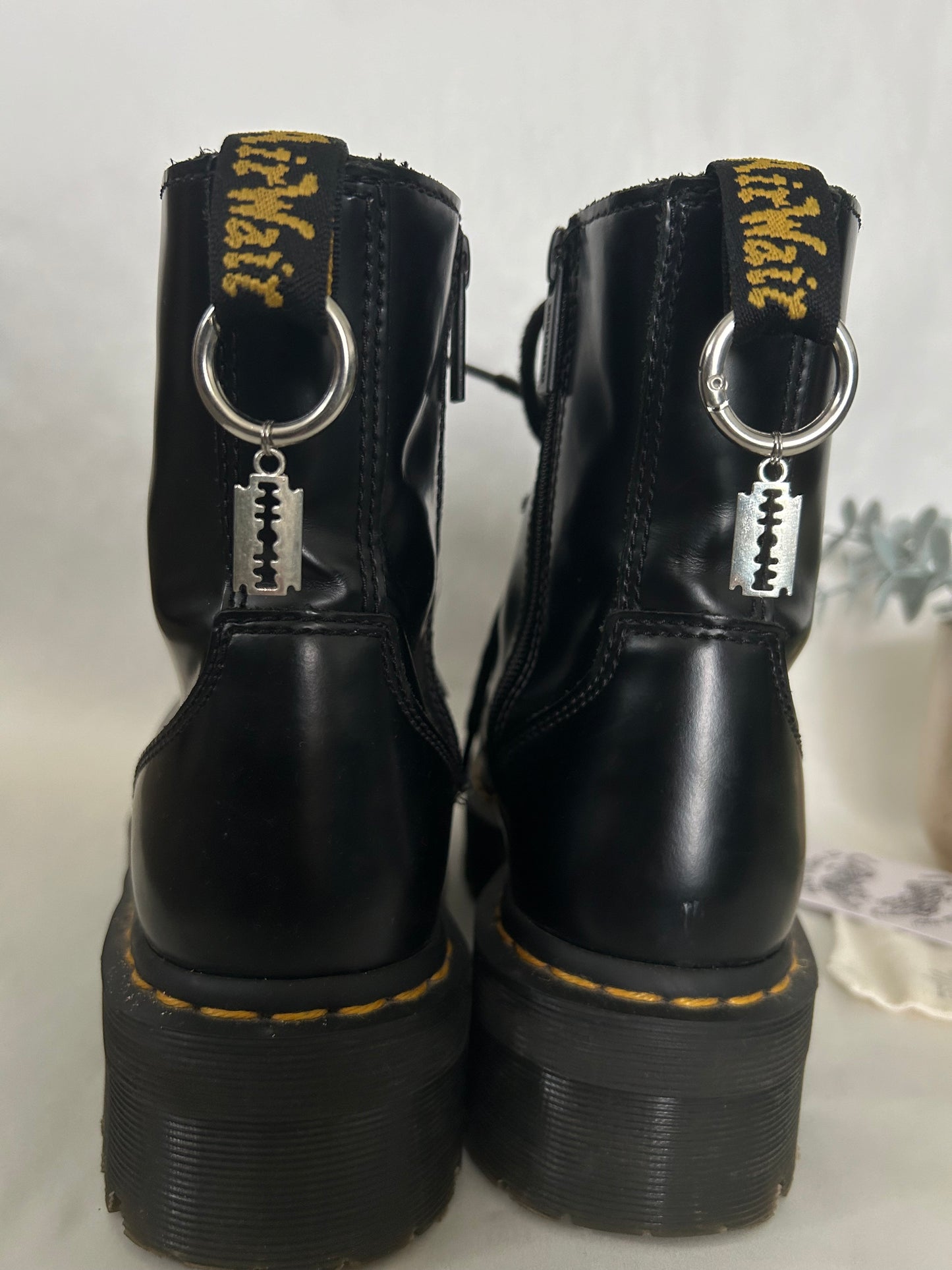 Razor blade Boot charms