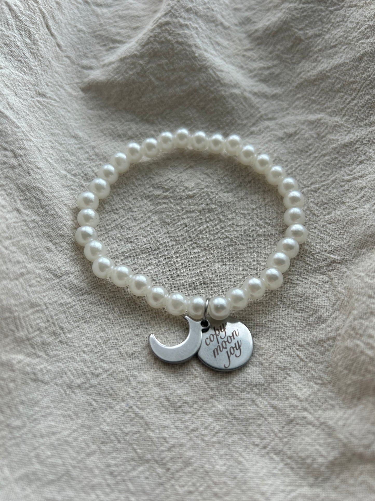 Moon joy pearl bracelet