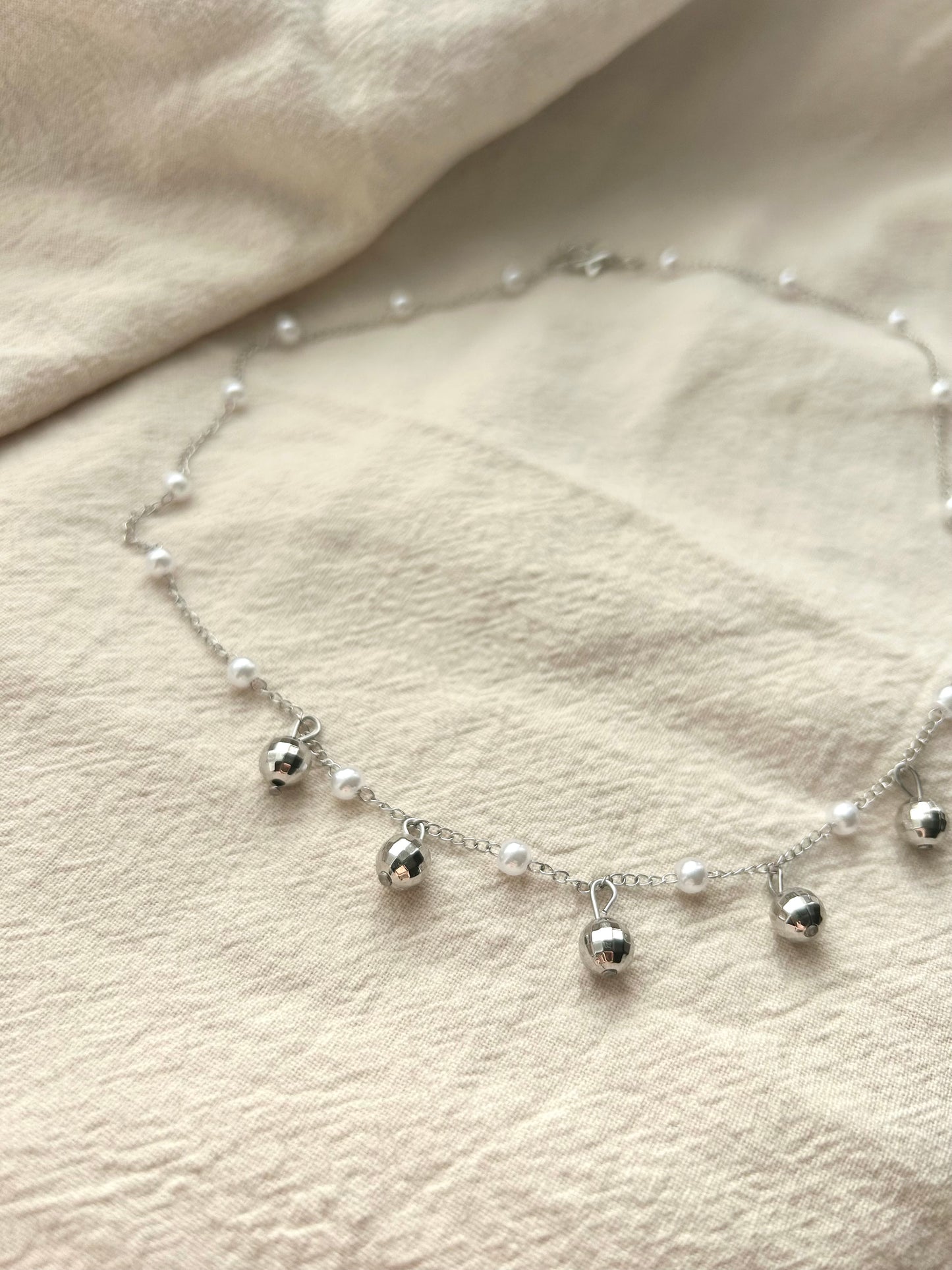 Disco necklace
