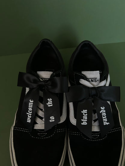 Parade Trainer bows