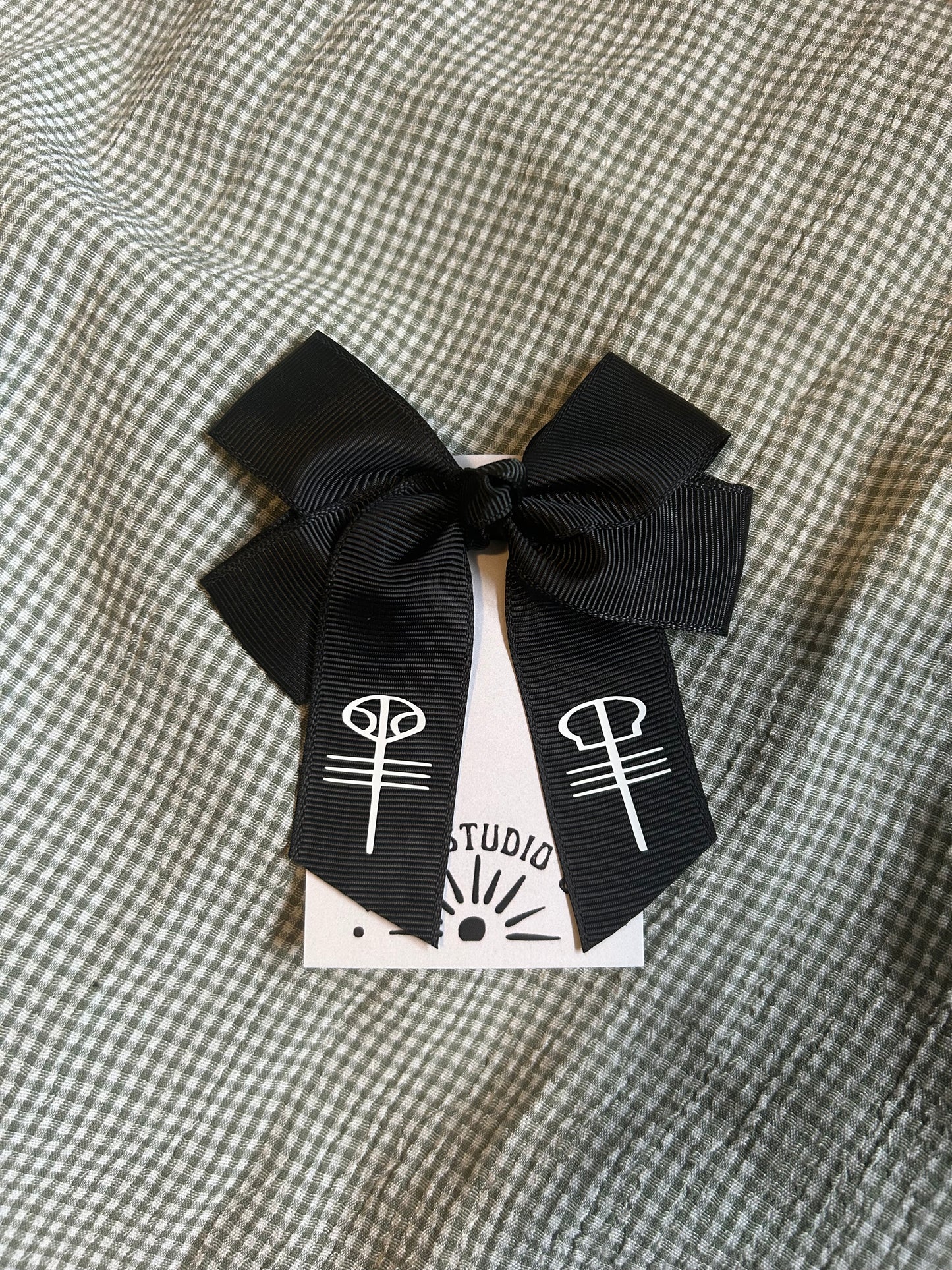 Mini TOP black hair bow