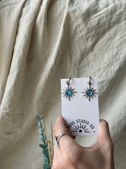 Stars who listen earrings