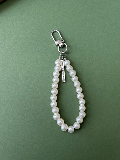 tøp pearl keychain