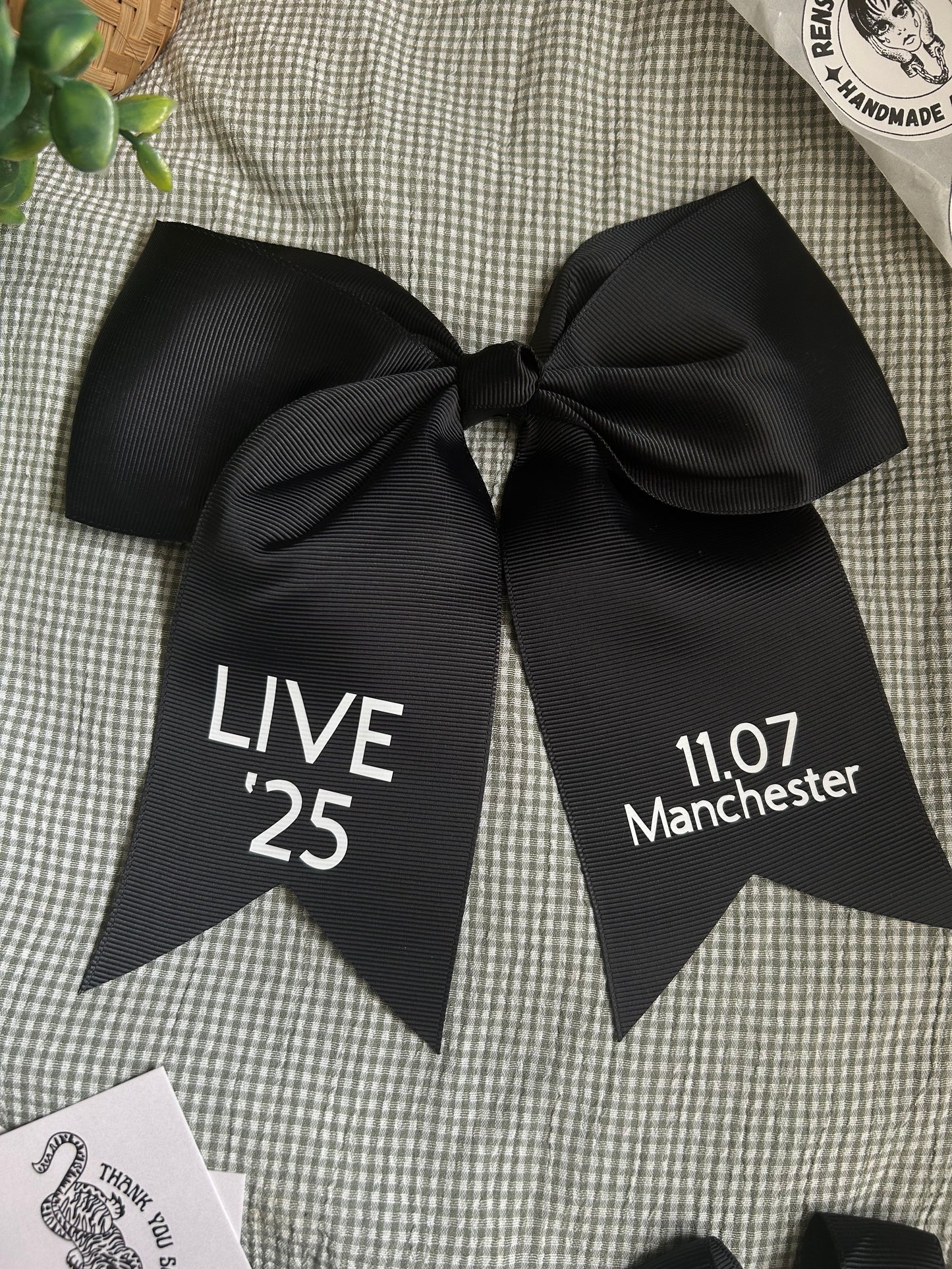 Custom date and location live 25 black hair bow