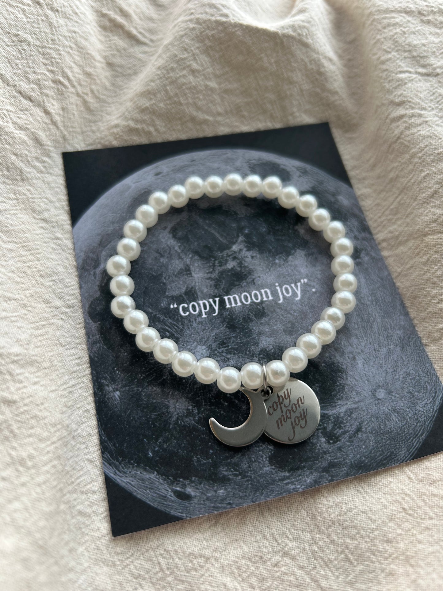 Moon joy pearl bracelet