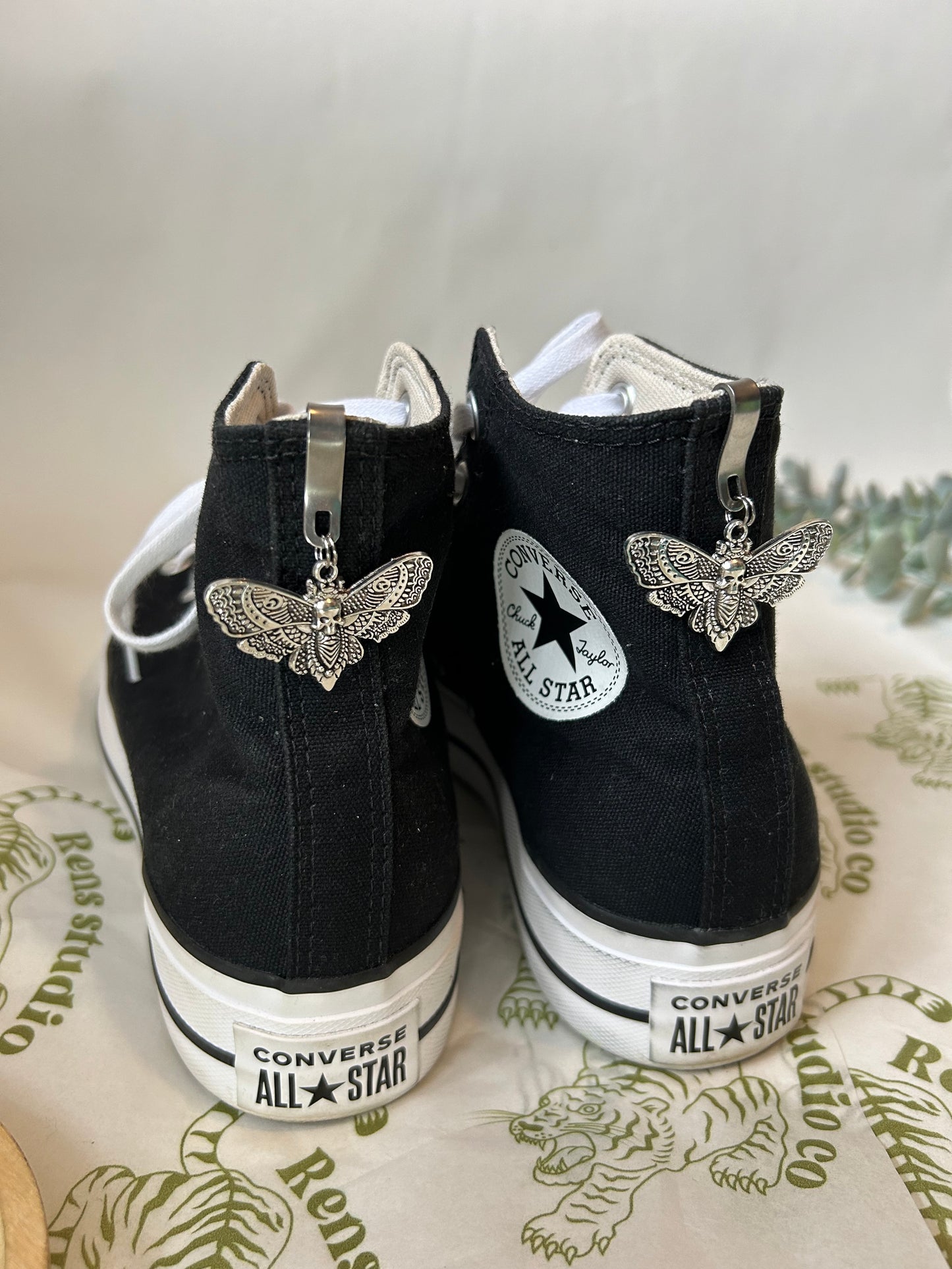 Moth Hi top shoe charms