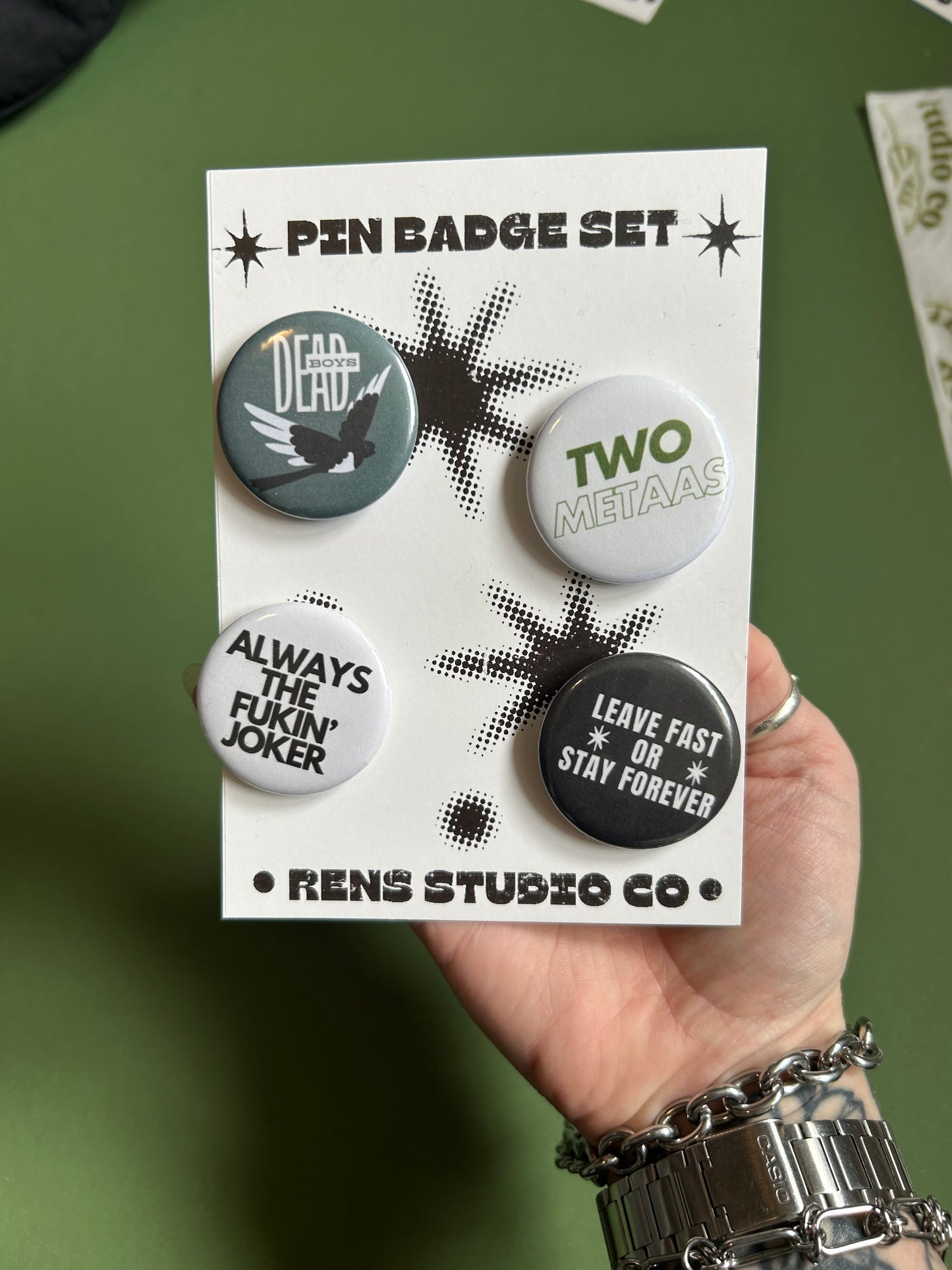 BADGE SET TWO METAAS