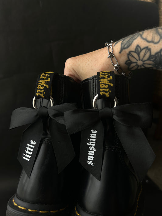 Sunshine boot bows