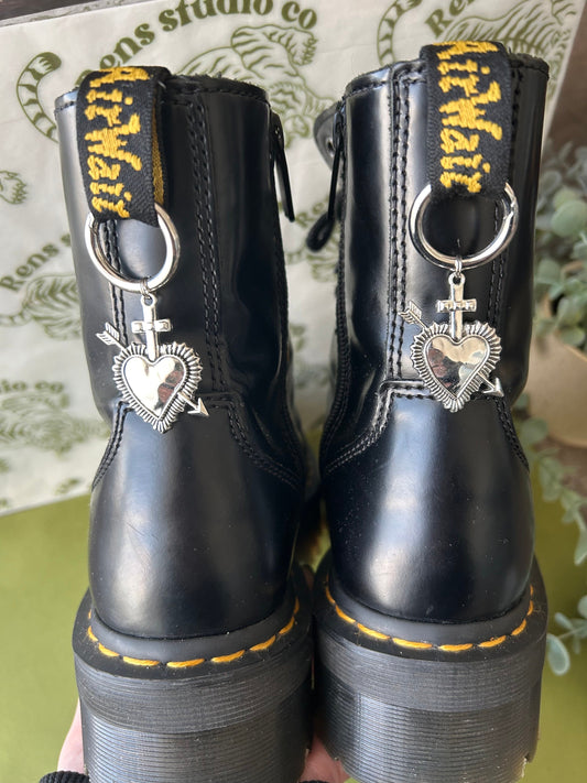 Arrow heart Doc Charms  | Boot accessories