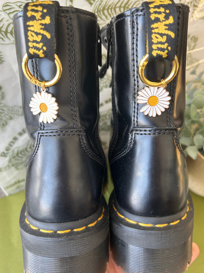 Gold daisy Doc charms | Boot accessories