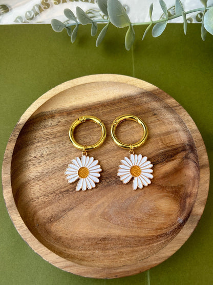 Gold daisy Doc charms | Boot accessories