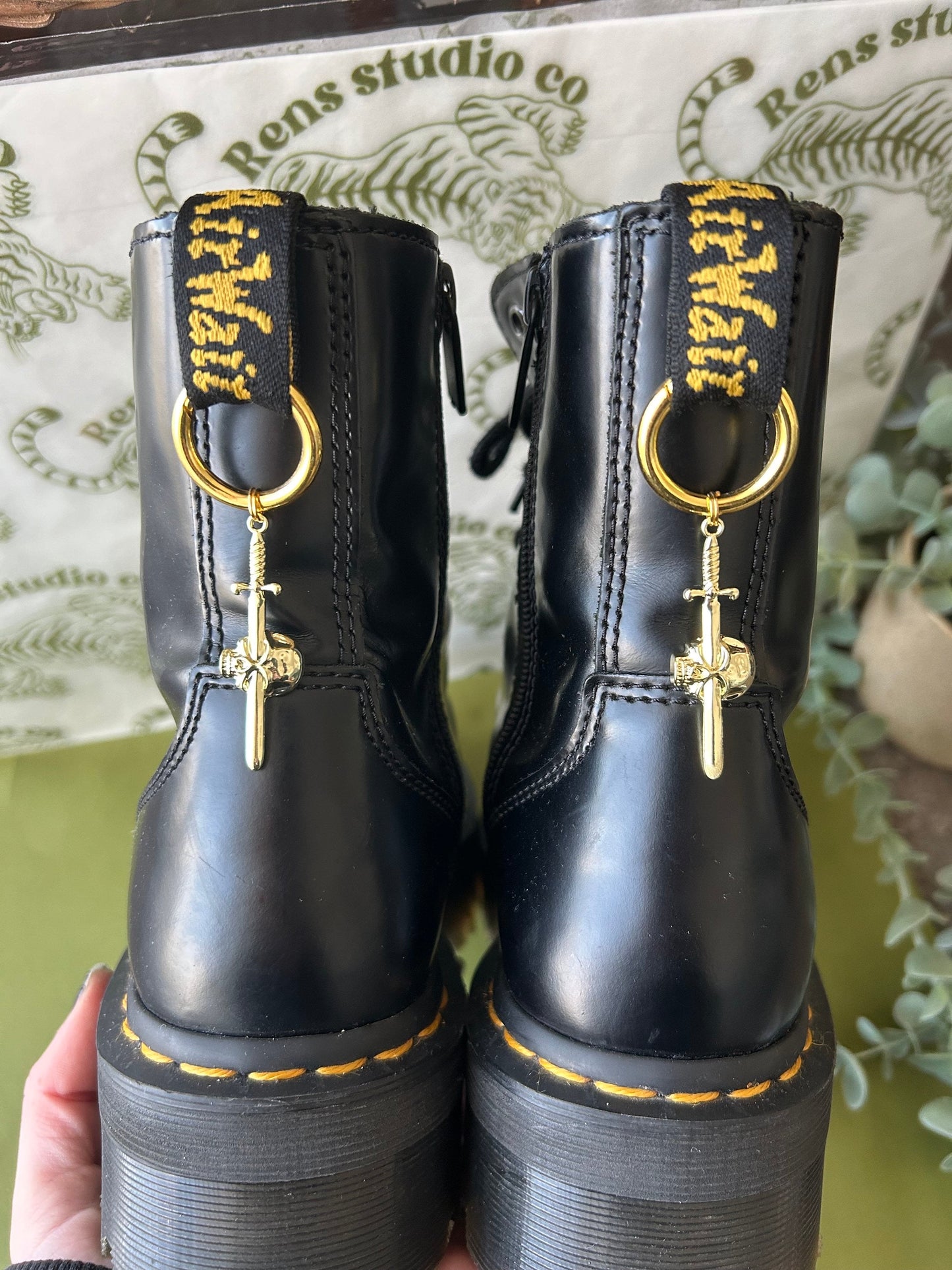 Gold skull + sword Boot charm