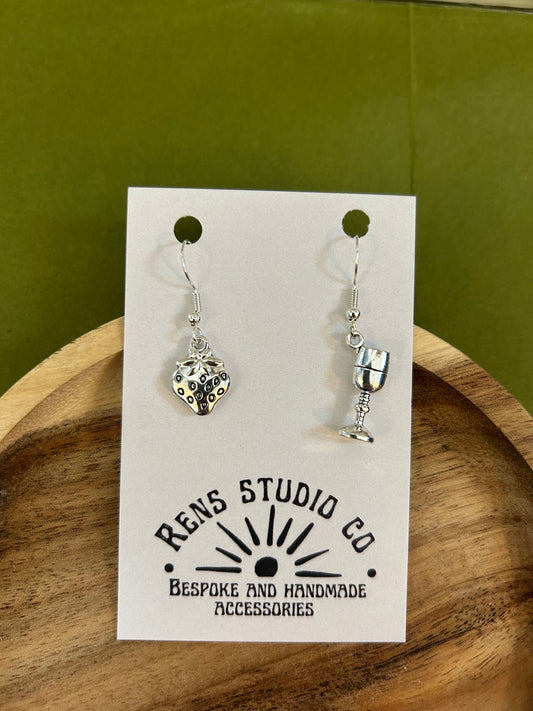 Strawberry and wine earrings | hook stainless steel