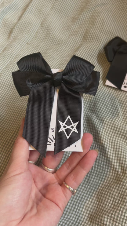 Mini Hexagram black hair bow